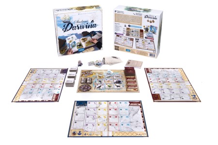 czerwona-twierdza-sladami-darwina-zawartosc-pudelka.jpg