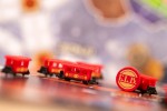 Deluxe-Train-set-16x9_18.jpg