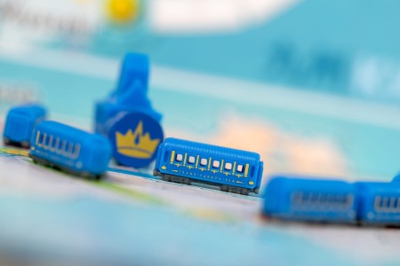 Deluxe-Train-set-16x9_16.jpg