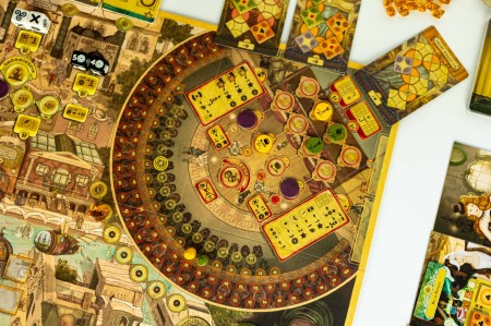czerwona-twierdza-trickerion-edycja-kolekcjonerska3.jpg
